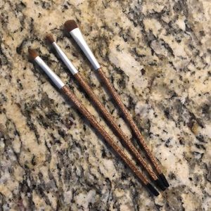 🌿 Aveda makeup brush bundle (3)